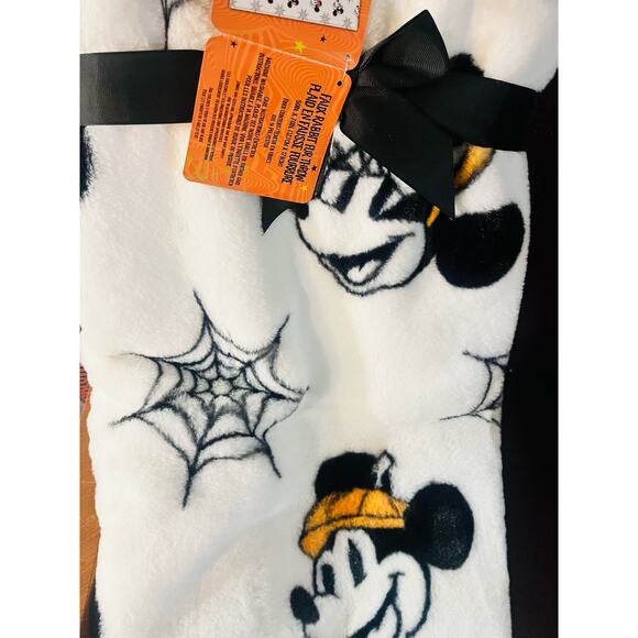 Minnie and Mickey Halloween throw faux fur 50 by 70